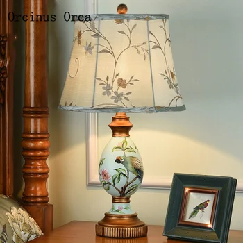 Americký retro luxusné maľované stolná lampa obývacia izba nočná lampa Európsky kreatívny LED živice stolná lampa